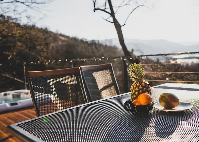 Domb Haz * Visegrád